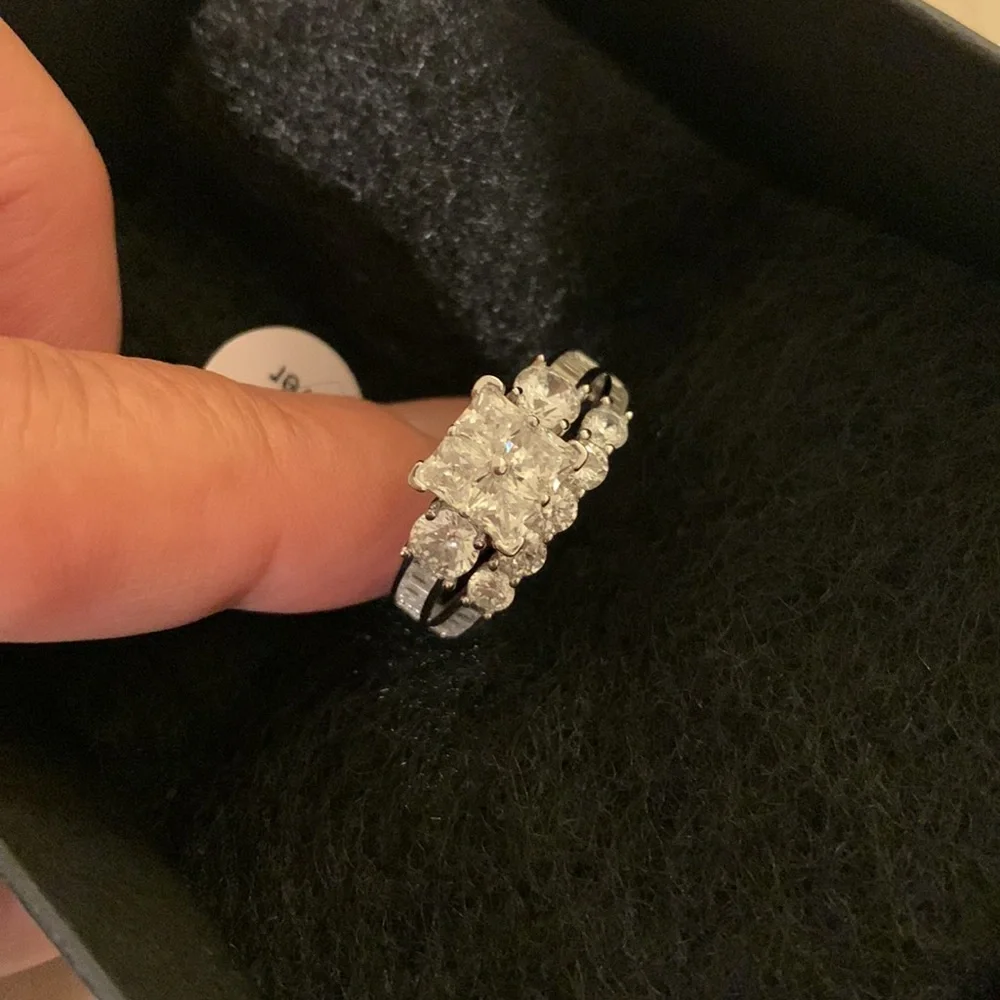 New .Sterling Silver 925‎ CZ ring .